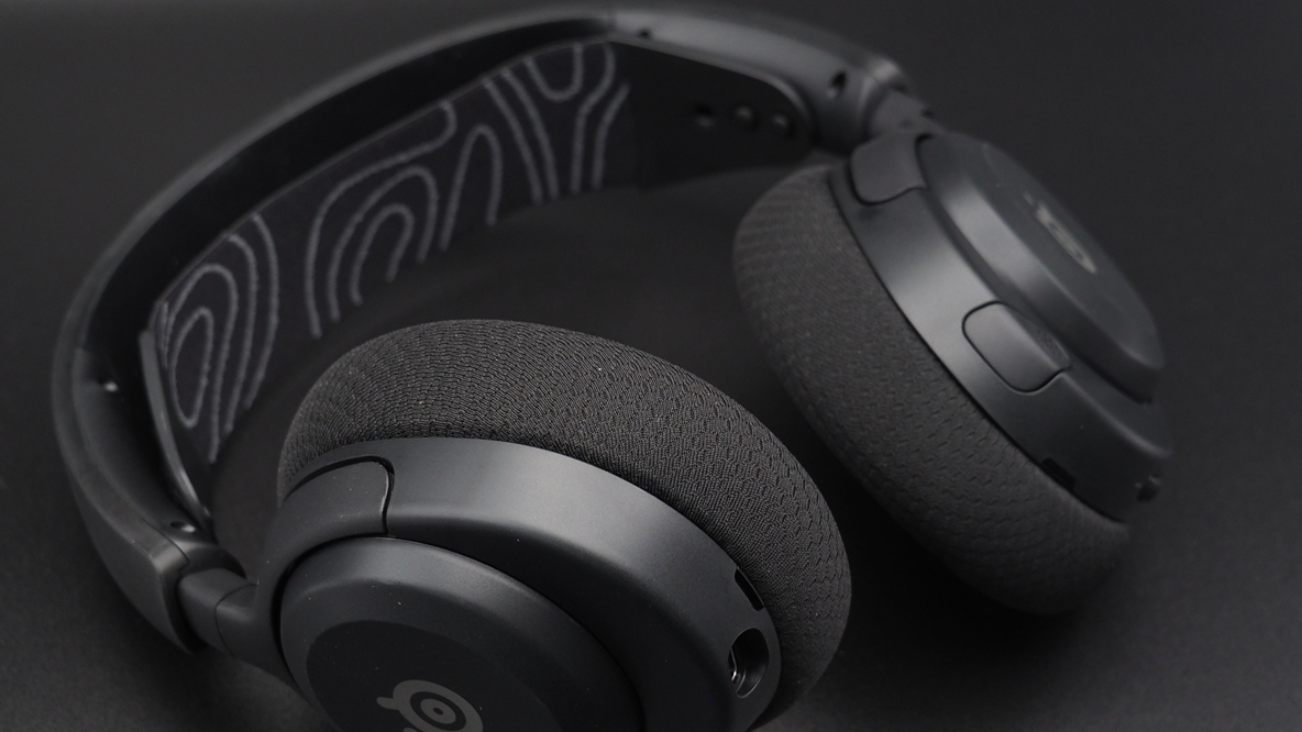 ゲーム機に接続しながらプリセットが使えるゲーミングヘッドセット